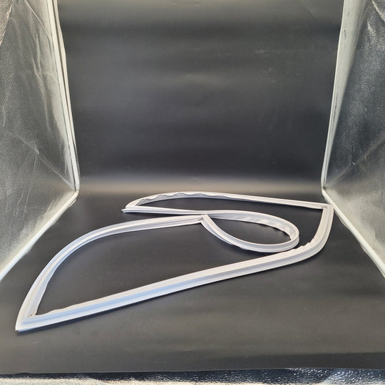 Electrolux Refrigerator & Freezer Door Gaskets 811988584